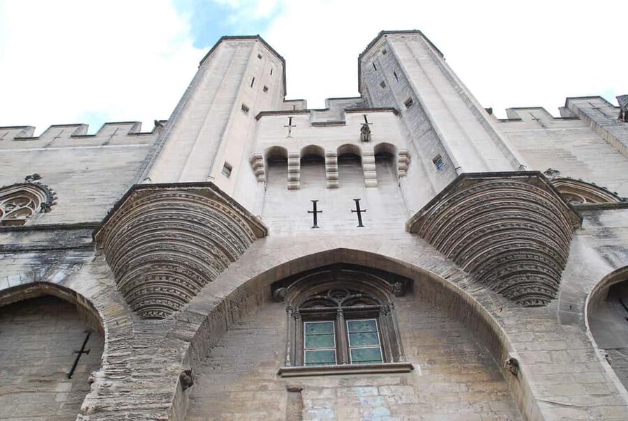 From Marseille Cruise Port : Avignon & Wine Tasting - What the $187 price really covers