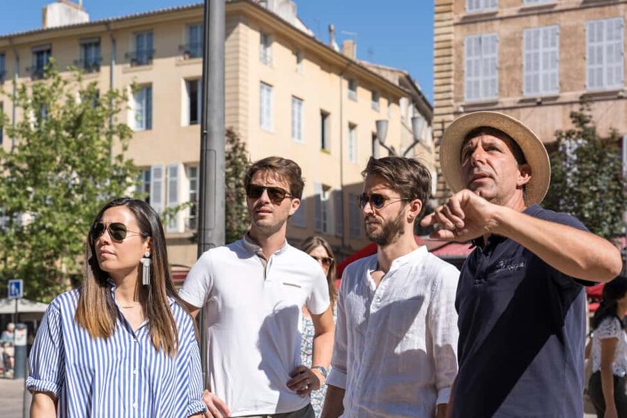From Marseille Cruise Port : Avignon & Wine Tasting - Châteauneuf-du-Pape and its celebrated wines