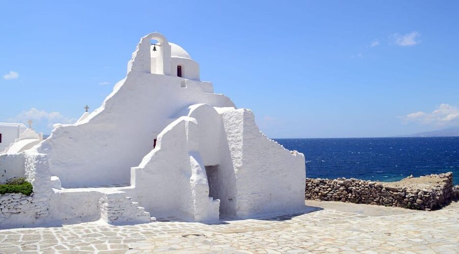 From Mykonos Cruise Port: Old Town Visit and Beach Getaway - Meeting the bus at Mykonos Cruise Port