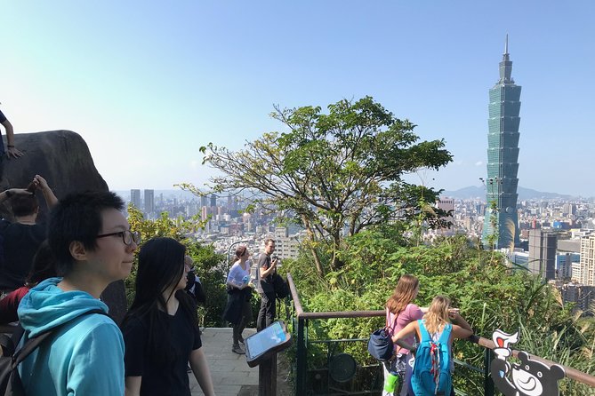Full-Day Private Custom Keelung Shore Excursions - Yongkang Street for food, browsing, and a flexible lunch