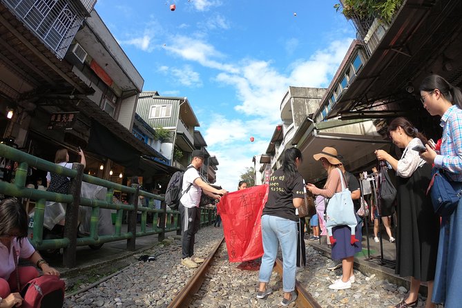 Full-Day Private Custom Keelung Shore Excursions - How much can you really see in eight hours?