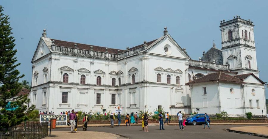 Goa Shore excursions : All inclusive Small Group tour - The long road to Old Goa