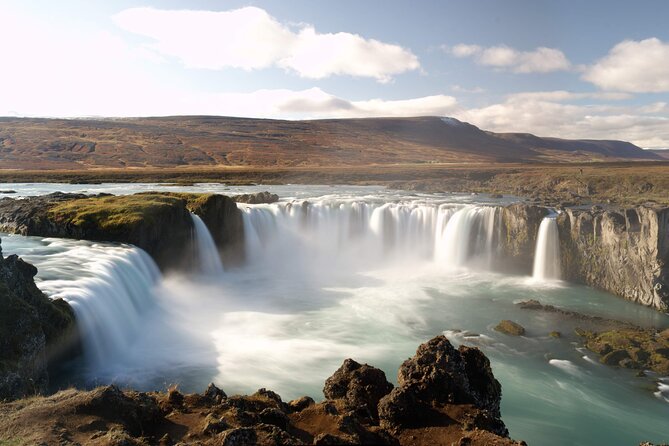 Goðafoss and Akureyri Botanic Garden Shared Shore Excursion - Goðafoss: an hour with the Waterfall of the Gods