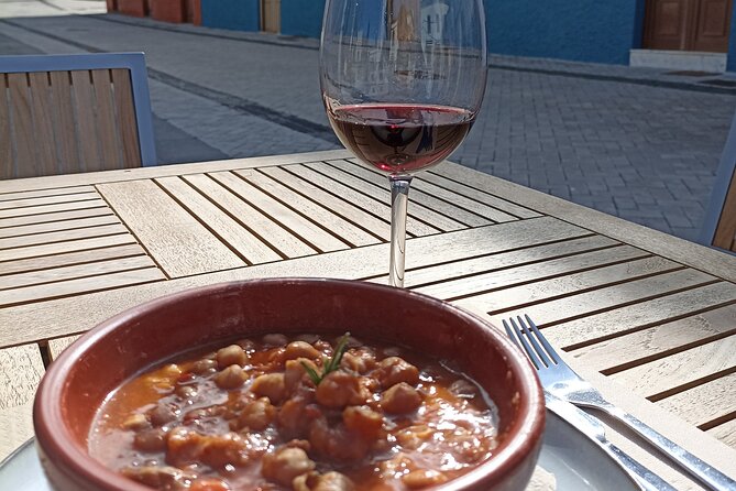 Gran Canaria Premium Tour: Volcanoes and Wine for cruisers - Santa Brígida, two hours for town and lunch