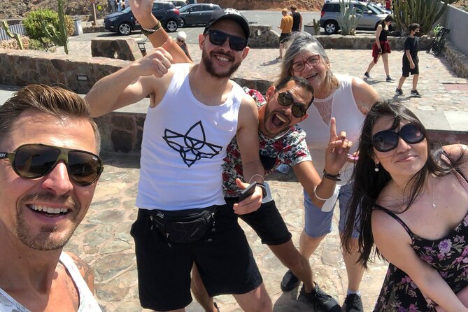 Gran Canaria Premium Tour: Volcanoes and Wine for cruisers - Guide Israel brings the day together