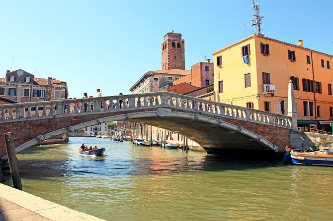 Grand Venice: Luxury Shore Excursion with Gondola from Ravenna - Campo San Polo and the old Venetian city