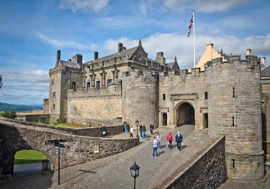 Greenock Cruise Terminal; Stirling Castle and District Tour - Stirling Bridge and the return to Greenock