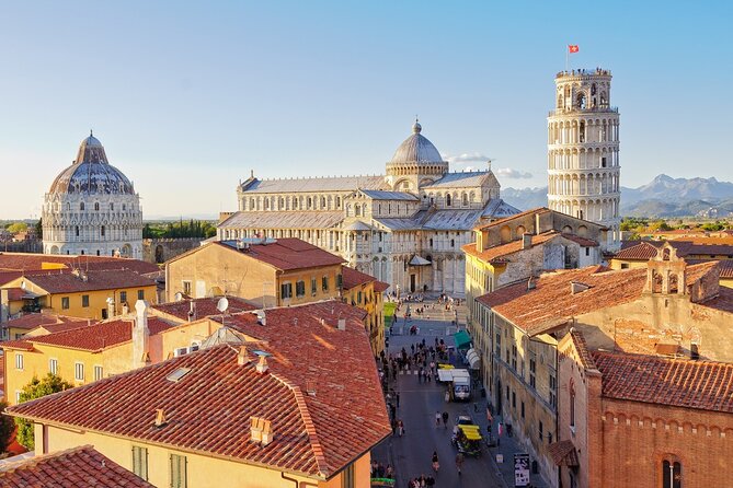 Half Day Shore Excursion: Pisa And The Leaning Tower From Livorno - Entering Pisa through Santa Maria Gate