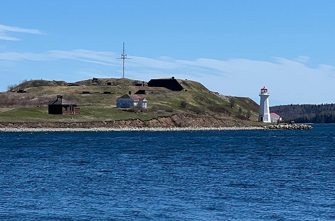 Halifax Private Shore Excursion - Citadel Hill: military history in a short visit