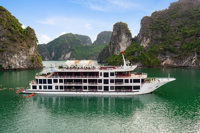 Halong Bay Shore Excursion: Full Day Cruise Tour from Cruise Port - The pearl farm adds local interest