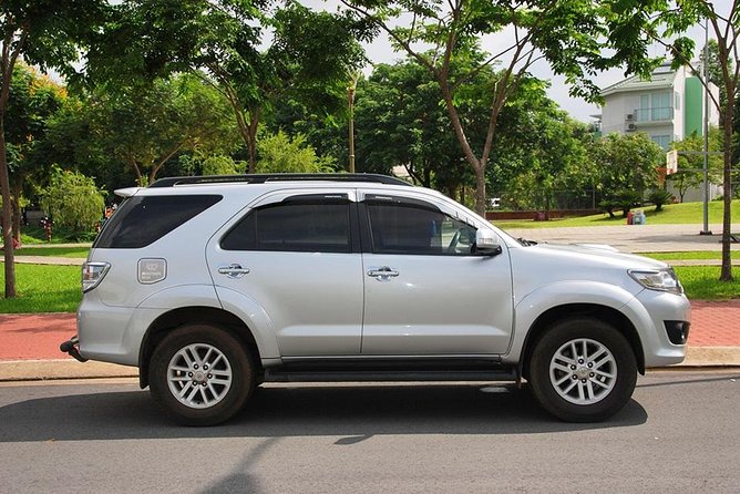 Hanoi Airport Pickup (Private rides from Airport to Hanoi Hotels) - Meeting your driver at the airport