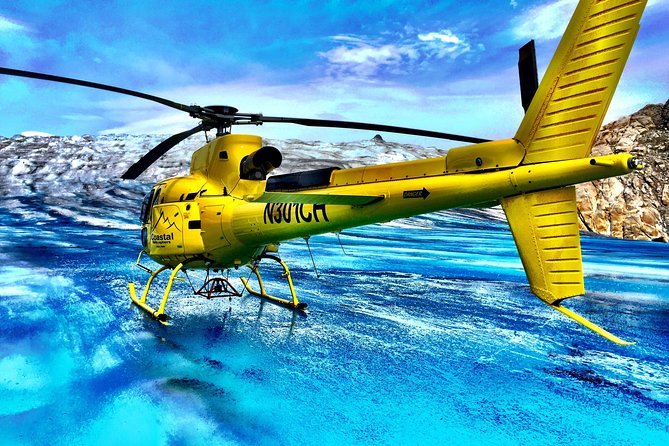 Helicopter to a Dogsledding Experience with a Glacier Landing - The 40-minute dogsled ride