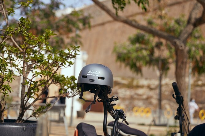 Ibiza cruise terminal E-bike delivery - Rental Adventure - Riding with Bosch pedal assistance