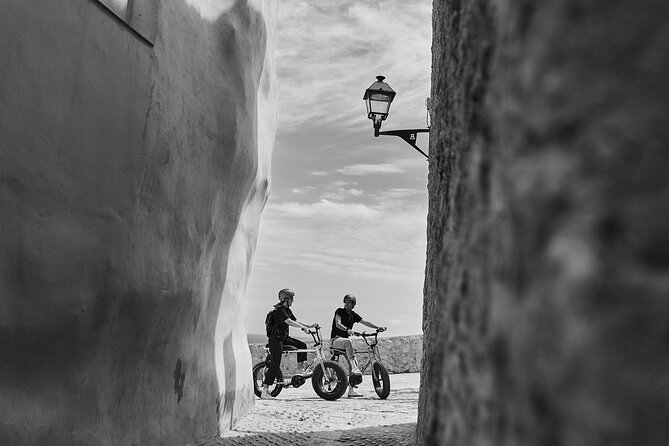 Ibiza cruise terminal E-bike delivery - Rental Adventure - What to pack for a comfortable ride