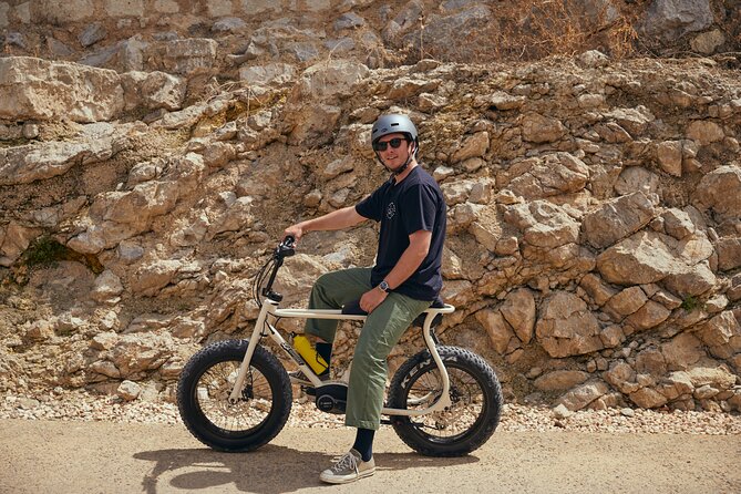 Ibiza cruise terminal E-bike delivery - Rental Adventure - Following Komoot instead of a guide