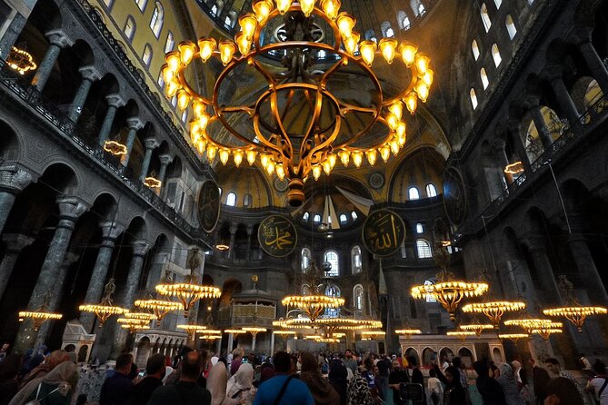 Istanbul city tour from Cruise ship terminal Galataport. - The Spice Bazaar focuses on flavors and shopping