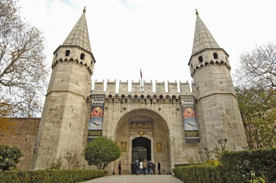 Istanbul : Private & Small Group Shore Excursions with TRAM - Why the tram makes this Istanbul tour practical