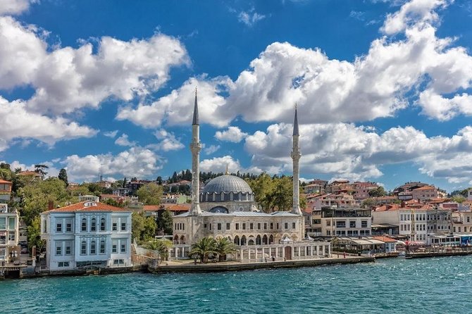 Istanbul Shore Excursion: Small-Group Bosphorus Cruise and Istanbul Egyptian Bazaar - The 90-minute Bosphorus cruise