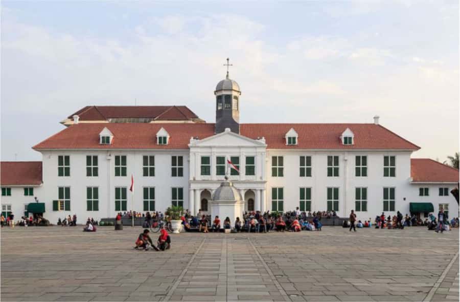 Jakarta Port: Private Guided City Highlights Shore Excursion - Glodok and Jakarta’s Chinese Indonesian story