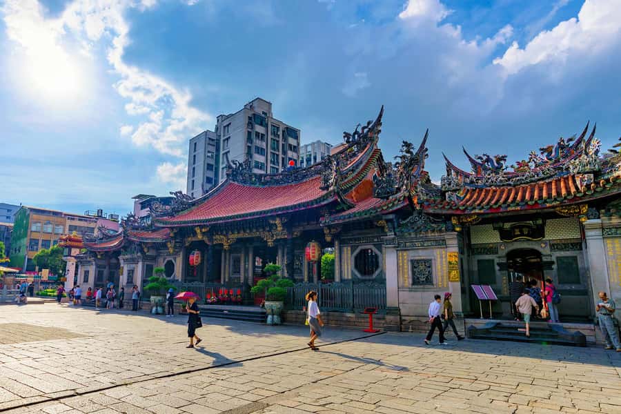 ️ ️ Keelung Shore Excursion 6-Hour Taipei City Tour - Ximending or Chiang Kai-shek Memorial Hall?