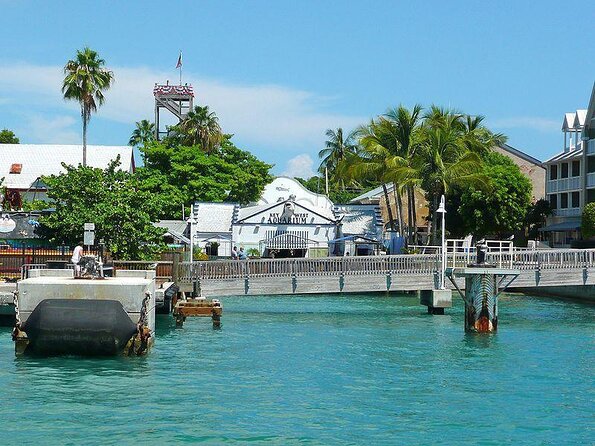 Key West Shore Excursion: Hop-On Hop-Off Trolley Tour - Key points at a glance