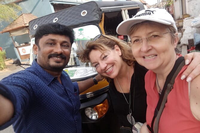 Kochi Tuk-Tuk Sightseeing Tour with Cruise Ship Pickup - Temple visits in Fort Kochi and Mattancherry