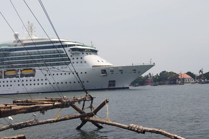 Kochi Tuk-Tuk Tour With Pickup From Cruise Ships - Jew Town, the synagogue, and spice stalls