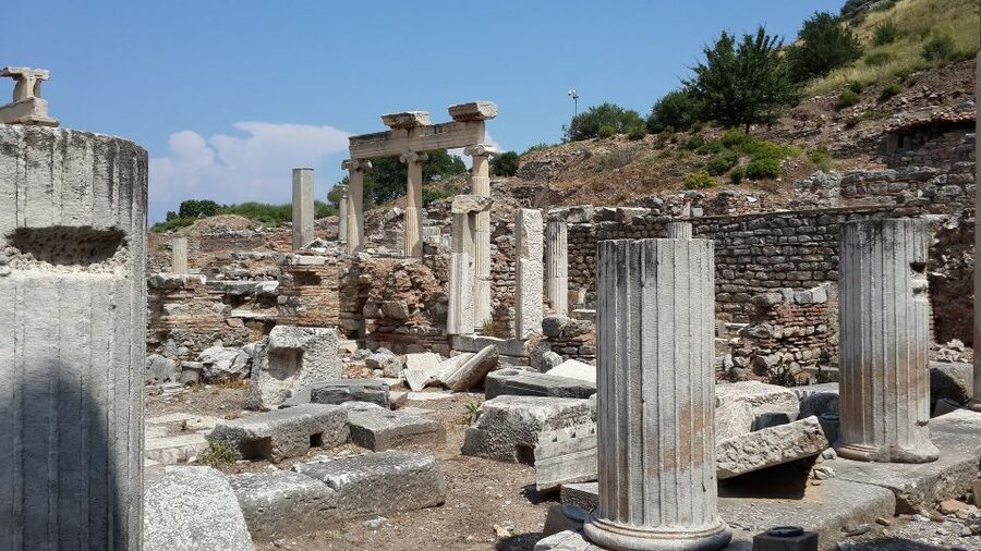 Kusadasi Cruise Port: Best of Ephesus Tour | Skip-The-Line - Lunch and the Turkmen carpet stop