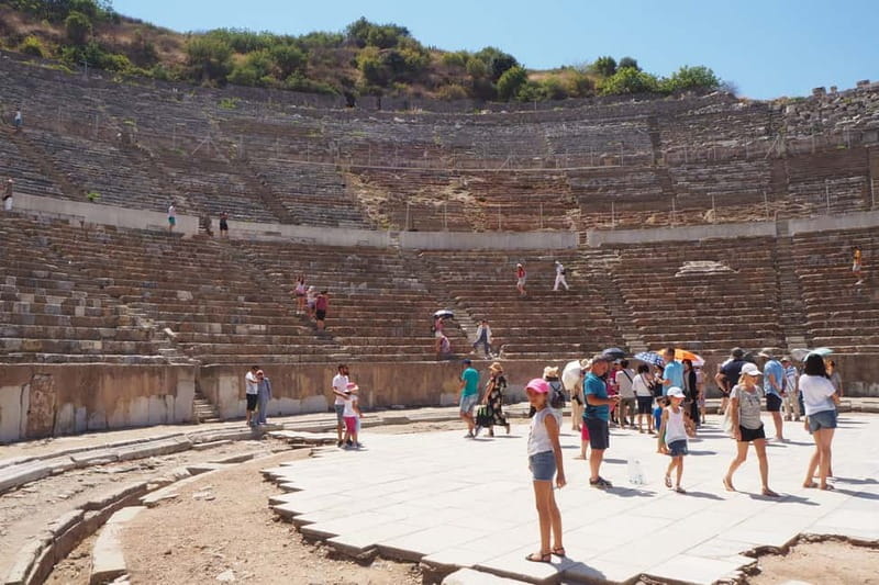 Kusadasi: Ephesus Shore Excursion with Entry Ticket - Guides, group size, and the human side of the tour