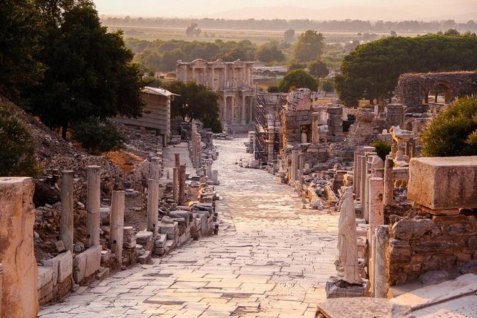 Kusadasi Shore Excursion: Ephesus Sightseeing Tour with Lunch - Why Ephesus makes a strong Kusadasi shore excursion