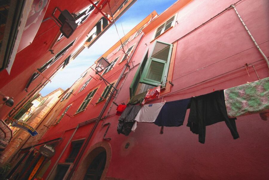 La Spezia: Cinque Terre Private Trip for Cruise Passengers - Manarola from the village streets and the sea
