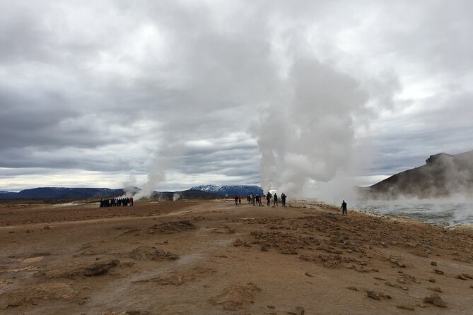 Lake Myvatn and Godafoss Waterfall for Cruise Ships from Husavik - Godafoss: a strong opening stop