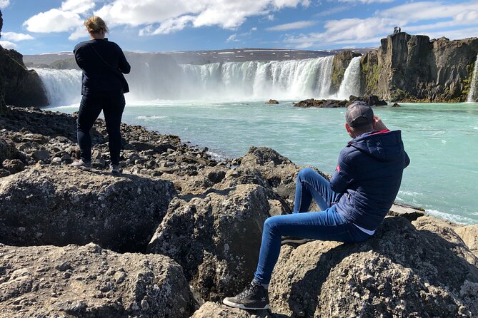 Lake Myvatn Private Day Tour Mývatn, Godafoss Waterfall for Cruise Ships - What the private guide adds to the day