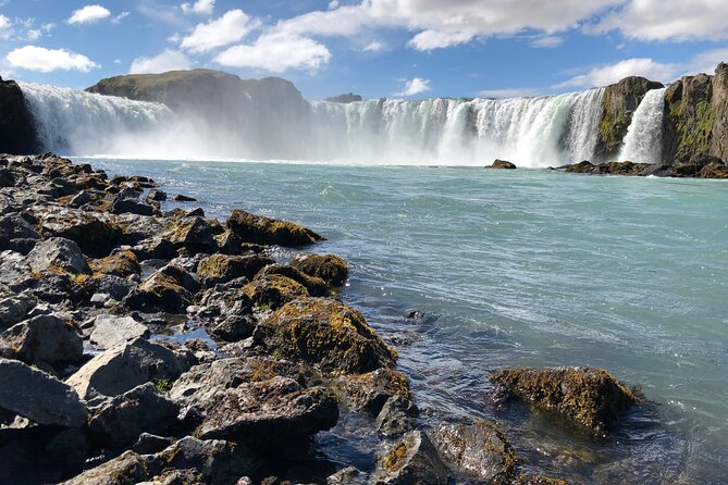 Lake Myvatn Private Day Tour Mývatn, Godafoss Waterfall for Cruise Ships - Godafoss: a strong opening at the Waterfall of the Gods