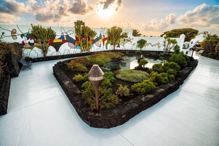 Lanzarote: César Manrique & Teguise Market from Cruise Port - Key points before you book