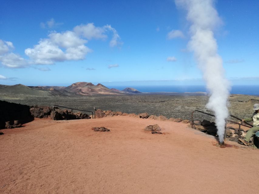 Lanzarote: Day Tour for Cruise Passengers - The Valley of a Thousand Palms and the Corona Volcano