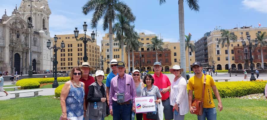 Lima: Shore excursion from the Port of Callao for Cruises - Lunch near the main square
