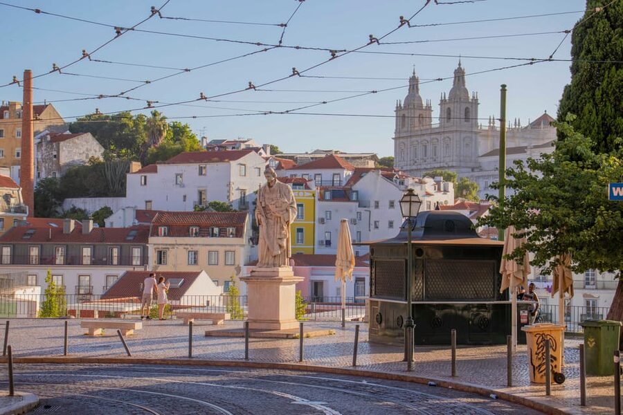 Lisbon: Early Morning TukTuk Tour - hotel/cruise ship pickup - Commerce Square, Chiado, and a Short Break