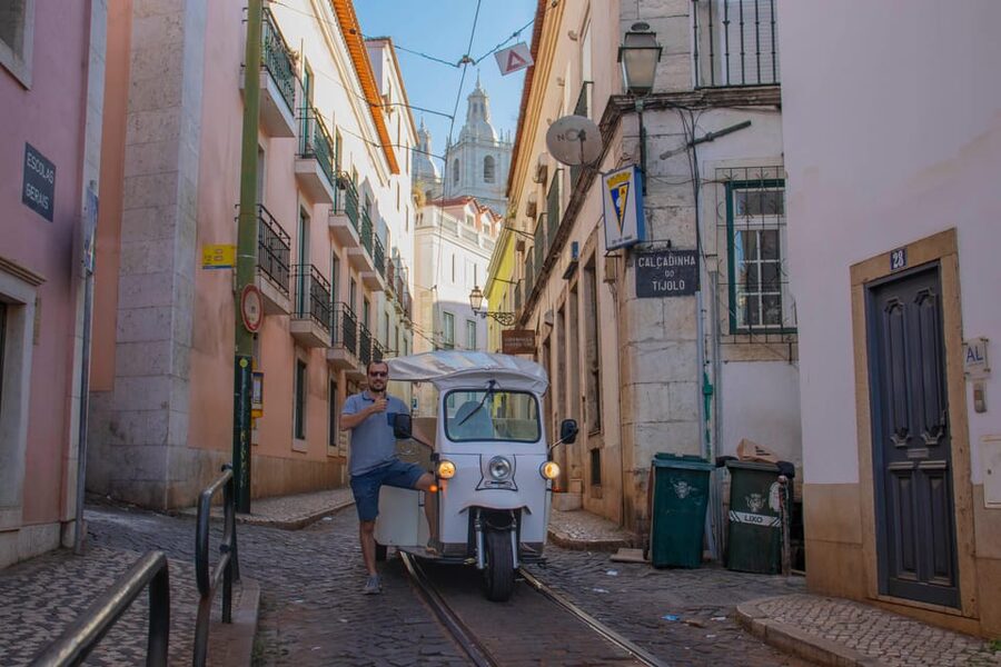 Lisbon: Early Morning TukTuk Tour - hotel/cruise ship pickup - Pickup, Drop-Off, and the $76 Question