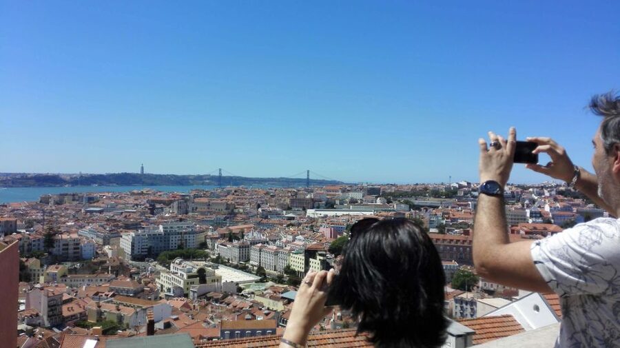 Lisbon: Layover Tour with Airport Pickup and Drop-Off - Alfama, yellow trams, and Lisbon’s old streets