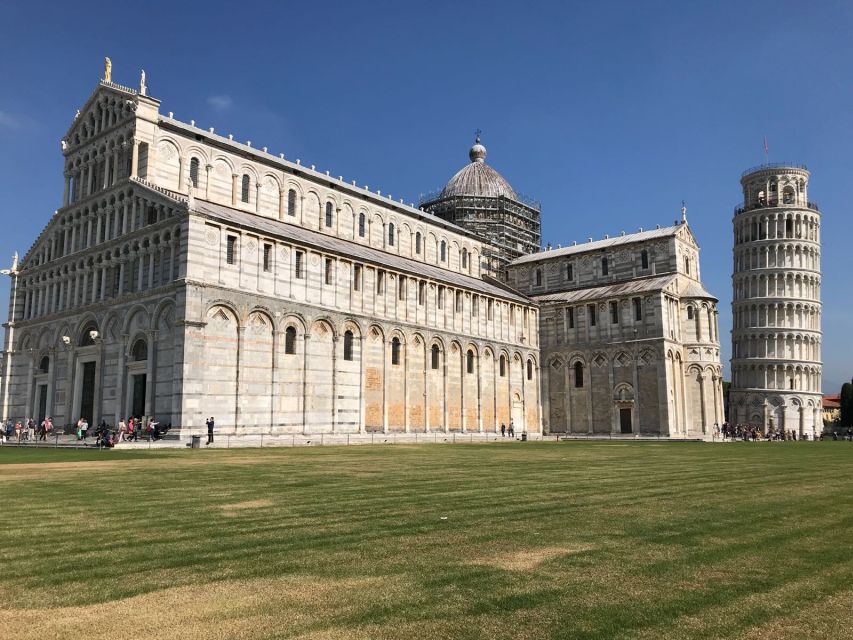 Livorno: Full-Day Private Shore Excursion to Pisa & Lucca - Via Fillungo and Lucca’s Churches