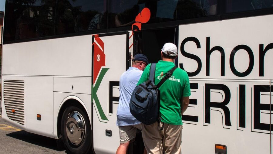 Livorno: Shore Excursion to Pisa and Livorno Bus Tour - What the sightseeing app and map really add
