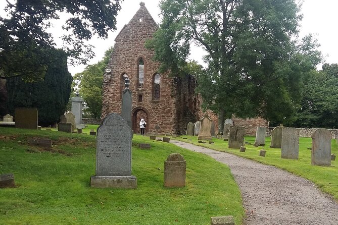 loch Ness, Inverness and Outlander Sites From Invergordon Port - Inverness and St Andrews Cathedral