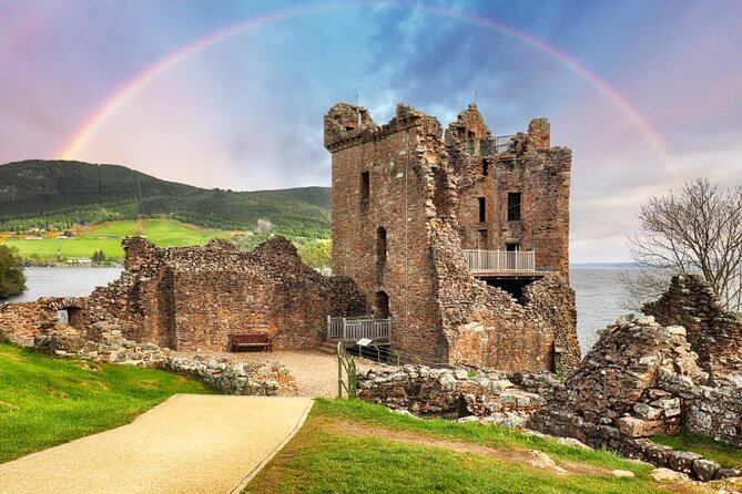 Loch Ness, Urquhart Castle & Culloden Battlefield Shore Excursion - Clava Cairns and 4,000-year-old burial monuments