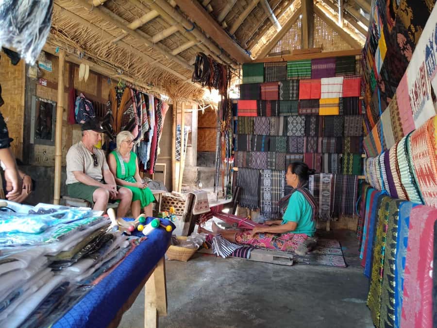 Lombok: Cultural Day Tour & Beach Pickup Cruise Port/Hotel - What this Lombok day tour is trying to show you
