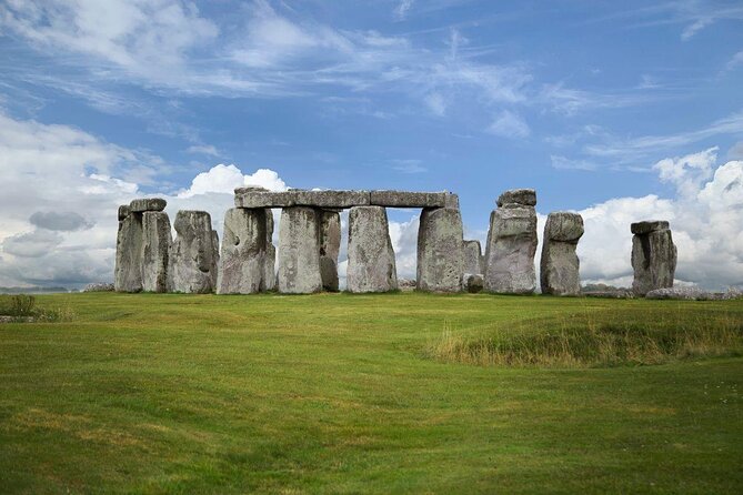 London to Southampton Cruise Port Including Stonehenge - Key points at a glance