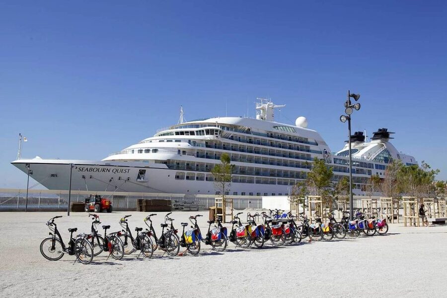 Marseille: Half-Day E-Bike Tour from Cruise Port - Local alleys and the less polished side of Marseille