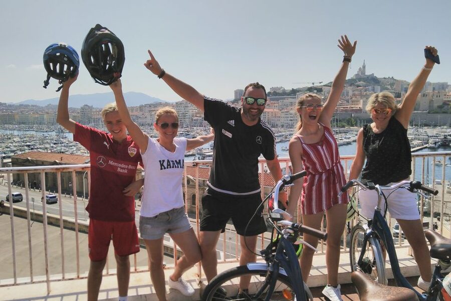 Marseille: Half-Day E-Bike Tour from Cruise Port - What the small group changes