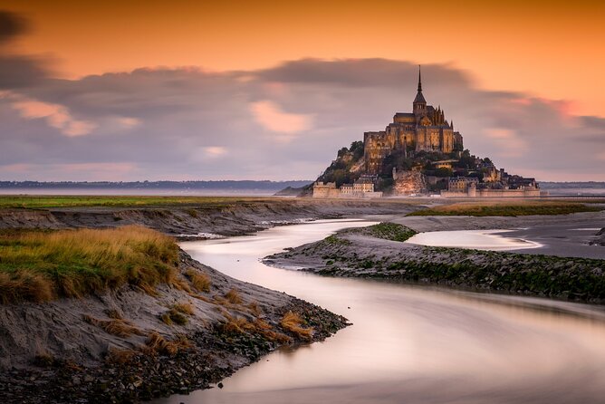 Mont St Michel Shore Excursion from Le Havre Guided Tour & Lunch - The guided walk through the lower village