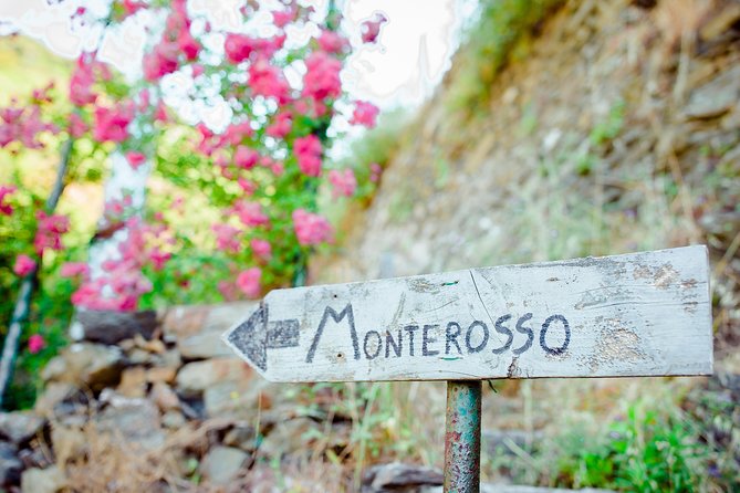 Monterosso and Portofino Shore Excursion from La Spezia - Santa Margherita Ligure: coffee, shopping, and an easy start